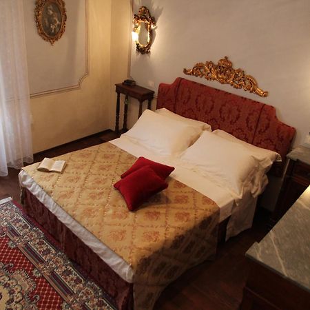 Bed and Breakfast Residenza Dei Ricci Chiusi Exterior foto